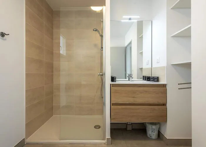 Spacieux Proche Apartamento